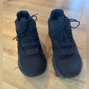 On clouds all black cloud nova 8